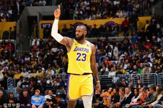 土基层足球 土基层足球