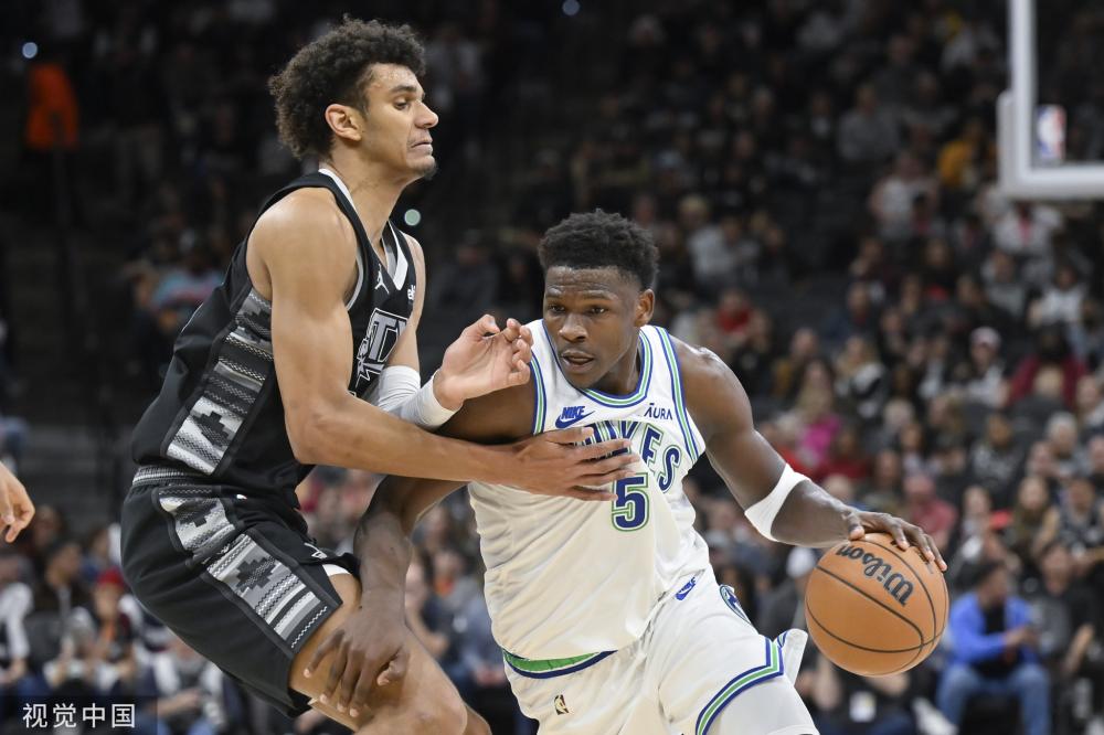 的女选手夺 的女选手夺